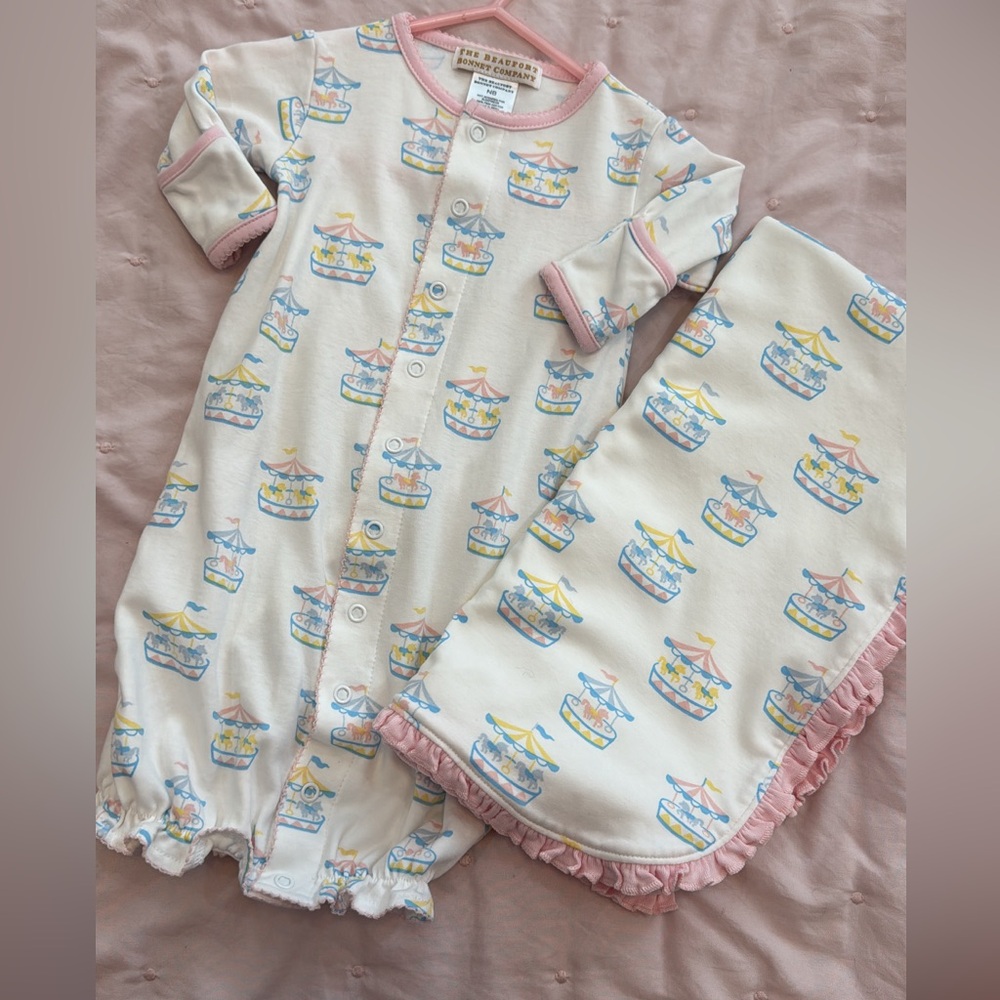 TBBC 2in1 gown and blanket